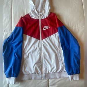 Youth Nike windbreaker. Good condition. YM
